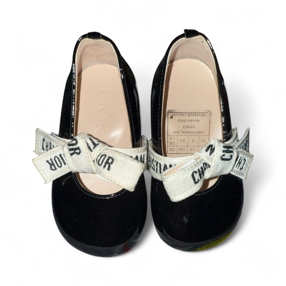 Dior Black Baby Shoes with Cream Bow - Picture 5 of 7